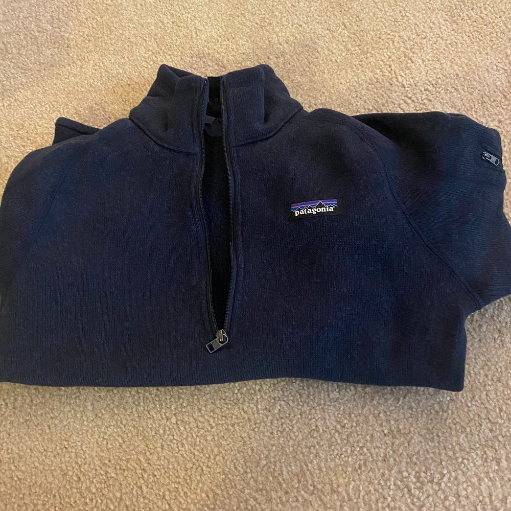 Patagonia Navy Women's 1/4 quarter zip size small